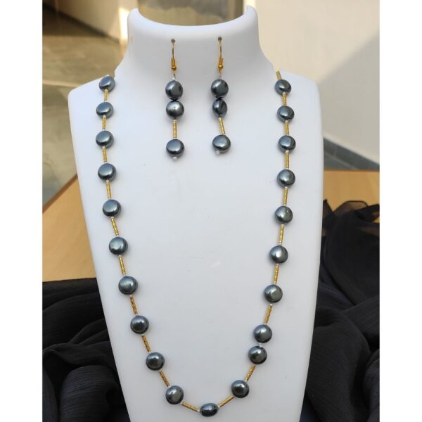 Beads Mala necklace with western look