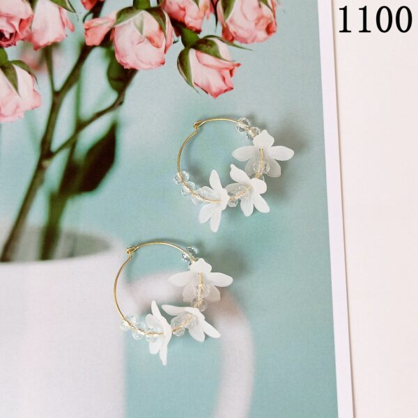 white flower golden hoops