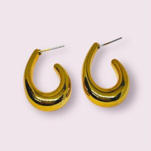 Hoops drop earrings winter trends