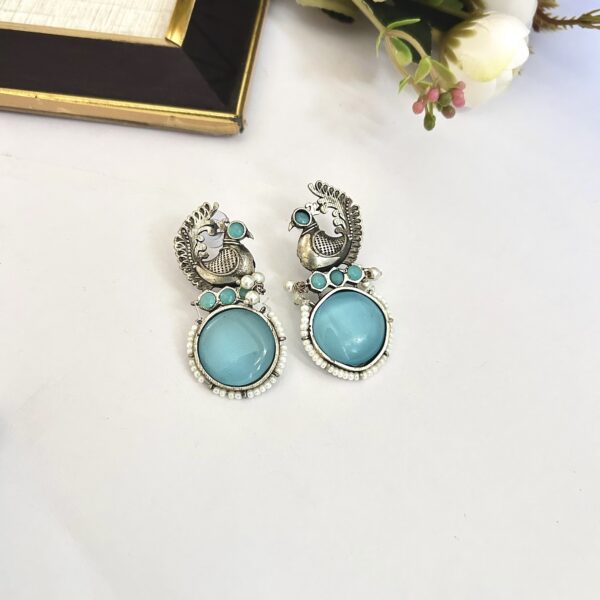 monalisa stone peacock earrings